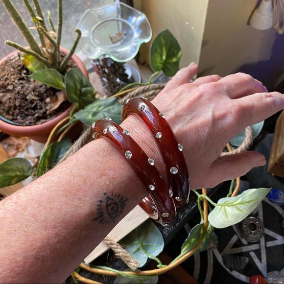 Vintage Signed Kenneth Lane KJL Lucite Rhinestone Bangles - Picture 8 of 8